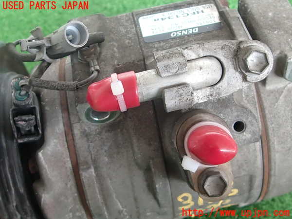 2UPJ-31366025]アルテッツァ(GXE10)エアコンコンプレッサー 中古_m0005.jpg