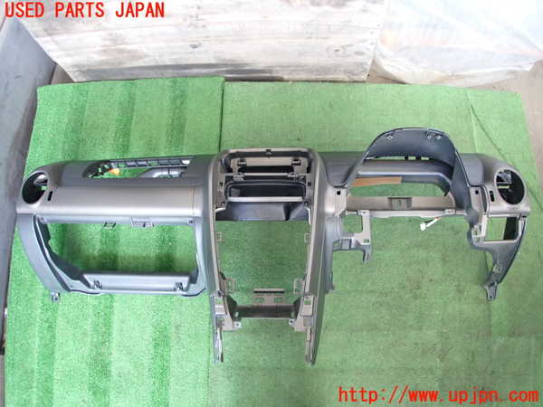 2UPJ-31367505]アルテッツァ(GXE10)ダッシュボード 中古_m0001.jpg