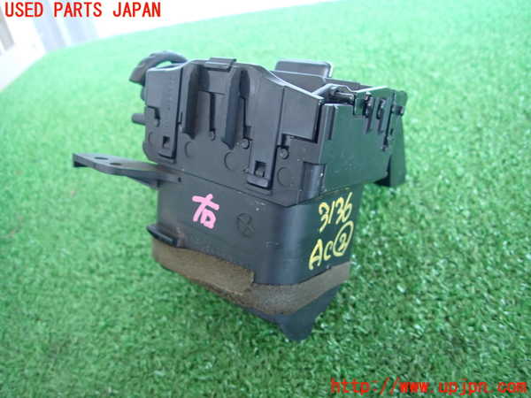 2UPJ-31367527]アルテッツァ(GXE10)エアコン吹き出し口2 右 中古_m0002.jpg