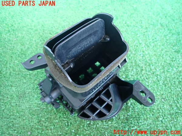 2UPJ-31367527]アルテッツァ(GXE10)エアコン吹き出し口2 右 中古_m0003.jpg