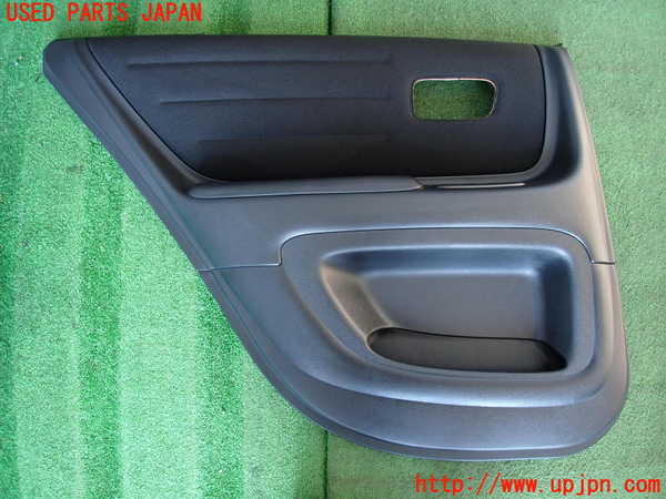 2UPJ-31361324]アルテッツァ(GXE10)左後ドア内張り 中古_m0001.jpg