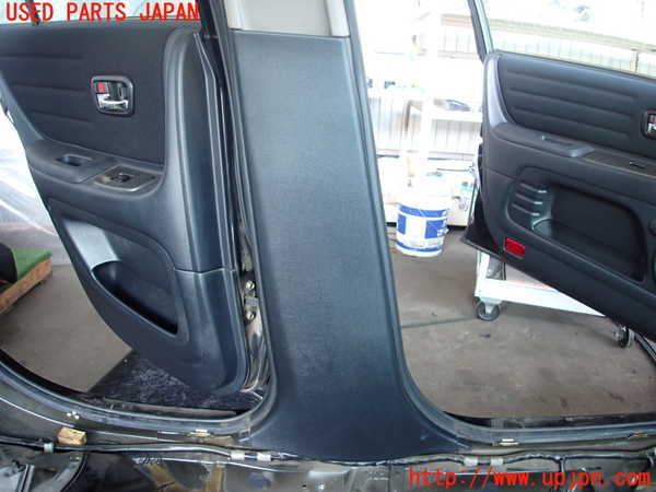 2UPJ-31367670]アルテッツァ(GXE10)左センターピラートリム 中古_m0003.jpg