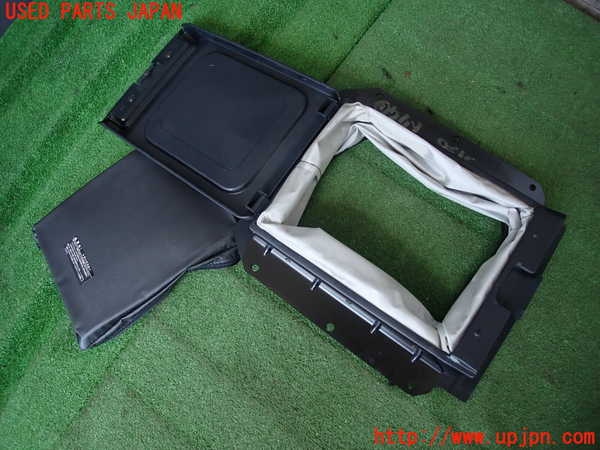 2UPJ-31367691]アルテッツァ(GXE10)内装トリム類1 中古_m0003.jpg