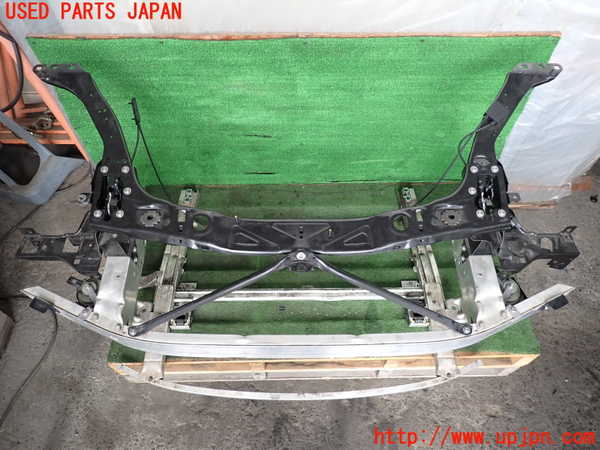 2UPJ-31371041]BMW 218d アクティブツアラー(2C20)コアサポート 中古 F45_m0002.jpg