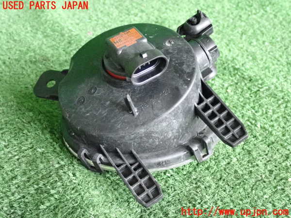 2UPJ-31371182]BMW 218d アクティブツアラー(2C20)左フォグ 中古 F45_m0003.jpg
