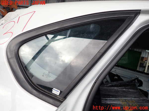 2UPJ-31371380]BMW 218d アクティブツアラー(2C20)右クォーターガラス (43R-001734 M532AS2) 中古 F45_m0001.jpg