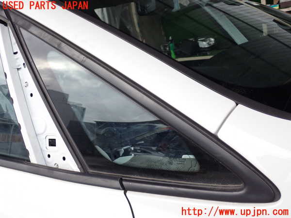 5UPJ-31371200]BMW 218d アクティブツアラー(2C20)右フロント三角窓ガラス (43R-001735 M540AS2) 中古 F45_m0001.jpg