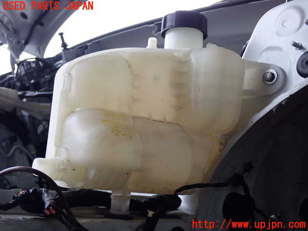 2UPJ-31372410]BMW 218d アクティブツアラー(2C20)ラジエータータンク 中古 F45_m0002.jpg