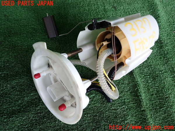 5UPJ-31372510]BMW 218d アクティブツアラー(2C20)燃料ポンプ 中古 F45_m0001.jpg