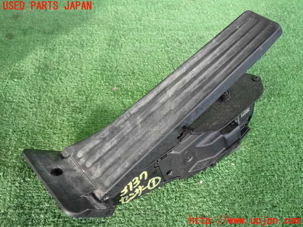 2UPJ-31376381]BMW 218d アクティブツアラー(2C20)センサー1 (アクセル) 中古 F45_m0001.jpg