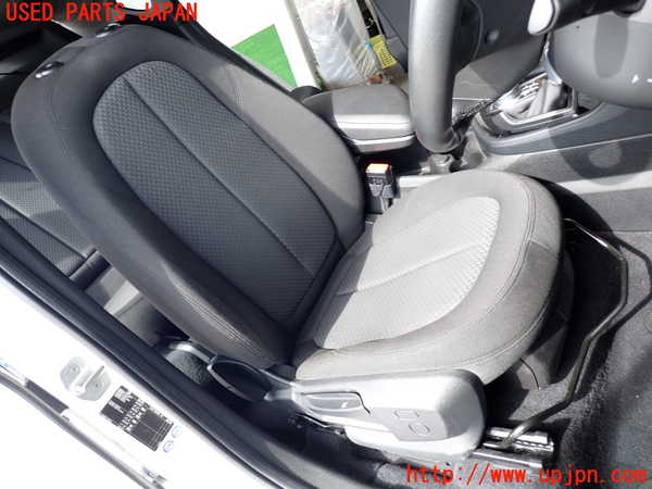 2UPJ-31377035]BMW 218d アクティブツアラー(2C20)運転席シート 中古 F45_m0001.jpg