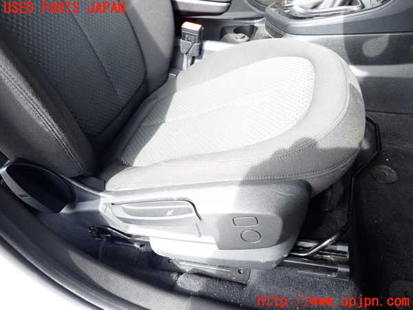 2UPJ-31377035]BMW 218d アクティブツアラー(2C20)運転席シート 中古 F45_m0003.jpg