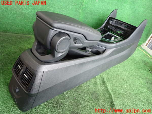 2UPJ-31377540]BMW 218d アクティブツアラー(2C20)センターコンソール 中古 F45_m0001.jpg