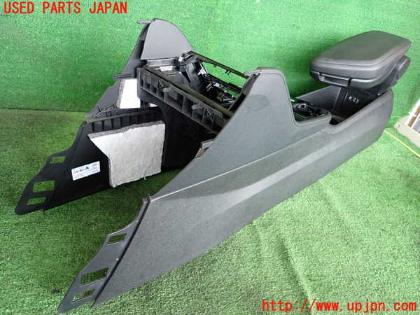 2UPJ-31377540]BMW 218d アクティブツアラー(2C20)センターコンソール 中古 F45_m0002.jpg