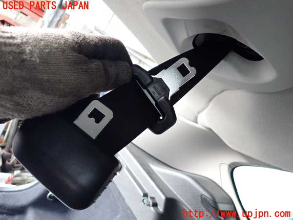 2UPJ-31377135]BMW 218d アクティブツアラー(2C20)真中2列目シートベルト 中古 F45_m0001.jpg