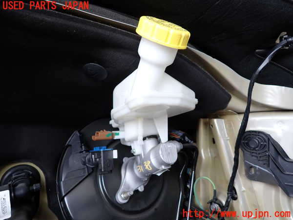 2UPJ-31384050]シトロエン・C3(B6HN05)ブレーキマスターシリンダー 中古_m0001.jpg