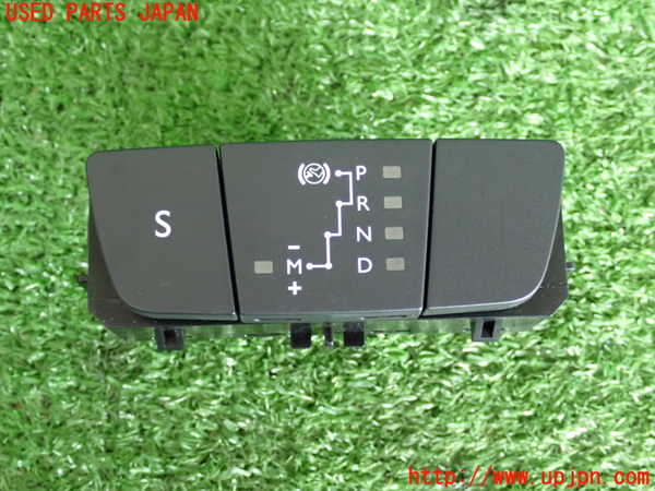 2UPJ-31386306]シトロエン・C3(B6HN05)スイッチ1 (シフトポジション表示 スポーツ スノー) 中古_m0001.jpg