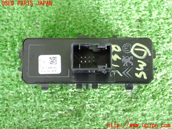 2UPJ-31386306]シトロエン・C3(B6HN05)スイッチ1 (シフトポジション表示 スポーツ スノー) 中古_m0002.jpg