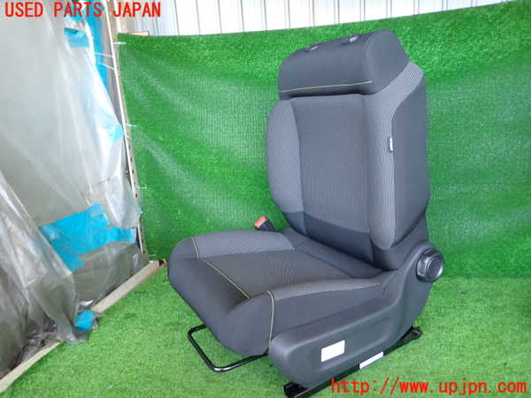 2UPJ-31387065]シトロエン・C3(B6HN05)助手席シート 中古_m0001.jpg
