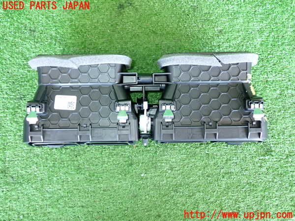 2UPJ-31387528]シトロエン・C3(B6HN05)エアコン吹き出し口3 (真中) 中古_m0002.jpg