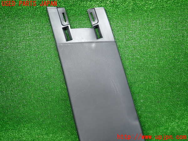 2UPJ-31387670]シトロエン・C3(B6HN05)左センターピラートリム 中古_m0002.jpg