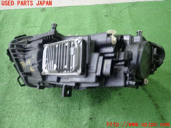 1UPJ-31391130]ベンツ A250 4MATIC セダン(177147M V177)右ヘッドライト LED 中古_m0002.jpg