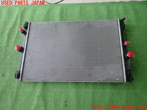5UPJ-31392321]ベンツ A250 4MATIC セダン(177147M V177)ラジエーター1 中古_m0001.jpg
