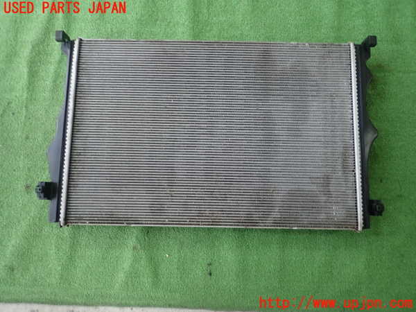 5UPJ-31392321]ベンツ A250 4MATIC セダン(177147M V177)ラジエーター1 中古_m0002.jpg