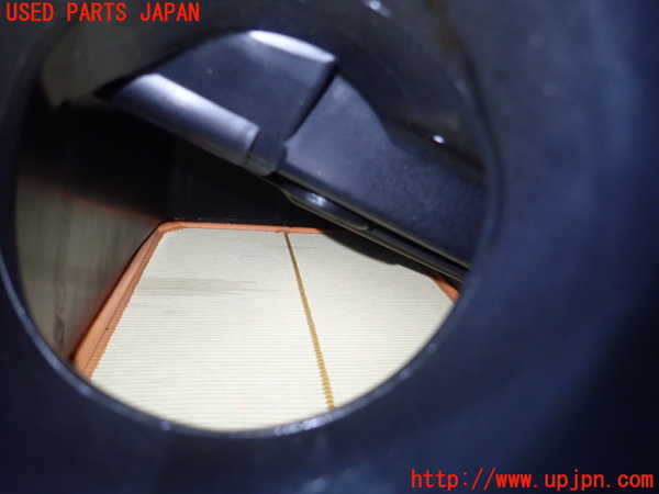 1UPJ-31392560]ベンツ A250 4MATIC セダン(177147M V177)エアクリーナーボックス 中古_m0003.jpg