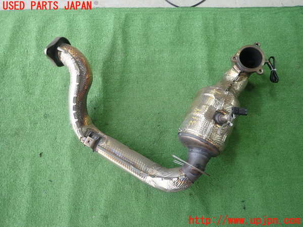 1UPJ-31392661]ベンツ A250 4MATIC セダン(177147M V177)触媒1 中古_m0001.jpg