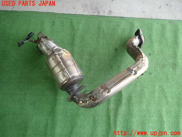1UPJ-31392661]ベンツ A250 4MATIC セダン(177147M V177)触媒1 中古_m0002.jpg