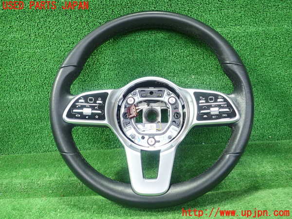 5UPJ-31397855]ベンツ A250 4MATIC セダン(177147M V177)ステアリングホイール 中古_m0001.jpg