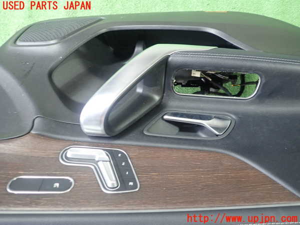 1UPJ-31391264]ベンツ A250 4MATIC セダン(177147M V177)左前ドア内張り 中古_m0002.jpg