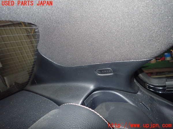 1UPJ-31397680]ベンツ A250 4MATIC セダン(177147M V177)左リアピラートリム 中古_m0001.jpg