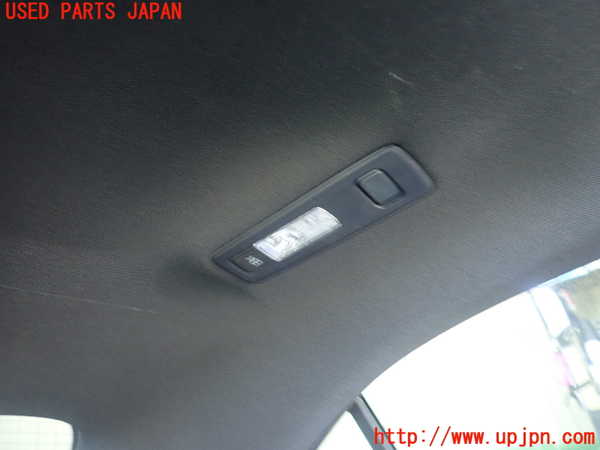 5UPJ-31396413]ベンツ A250 4MATIC セダン(177147M V177)ルームランプ3 (２列目左) 中古_m0001.jpg