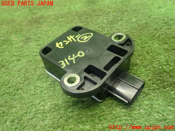 1UPJ-31406382]レクサス・GS250(GRL11)センサー2（ヨーレート） 中古_m0002.jpg