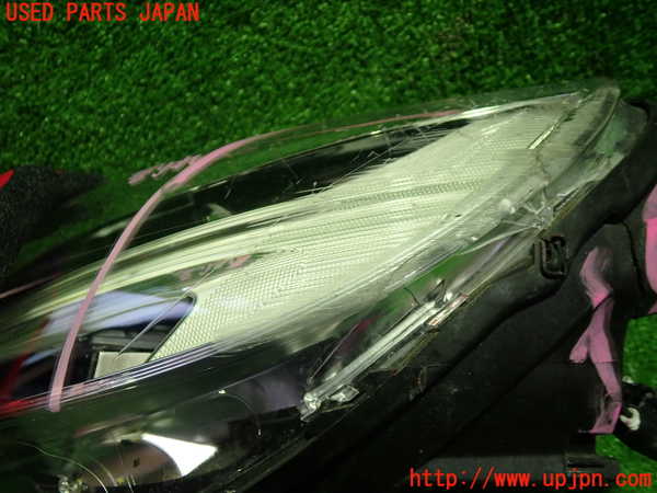 1UPJ-31411132]ボルボ・V40(MB4154T)左ヘッドライト LED 【ジャンク】_m0002.jpg