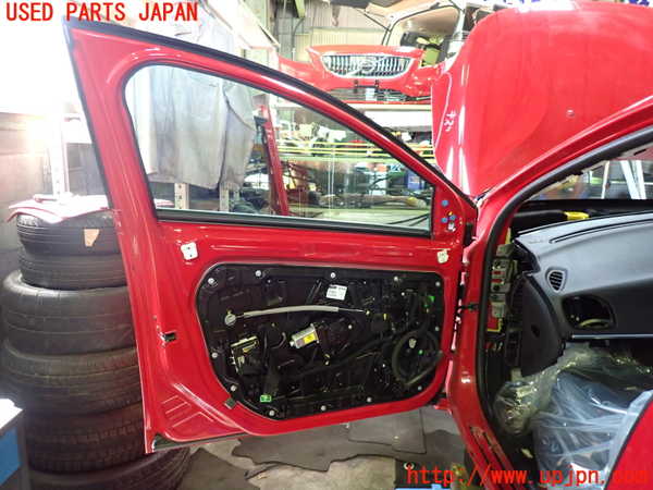 1UPJ-31411260]ボルボ・V40(MB4154T)左前ドア AGC M25 中古_m0004.jpg