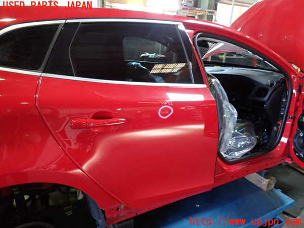 1UPJ-31411290]ボルボ・V40(MB4154T)右後ドア AGC M189 中古_m0001.jpg