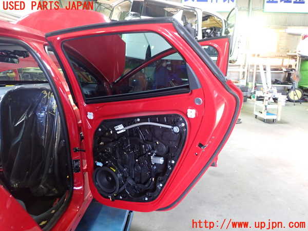 1UPJ-31411290]ボルボ・V40(MB4154T)右後ドア AGC M189 中古_m0004.jpg