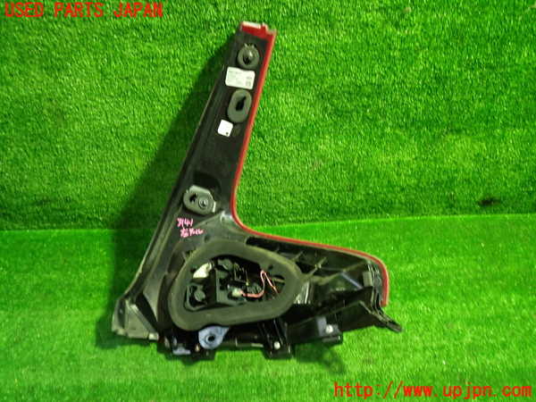 1UPJ-31411536]ボルボ・V40(MB4154T)左テールランプ 中古_m0004.jpg