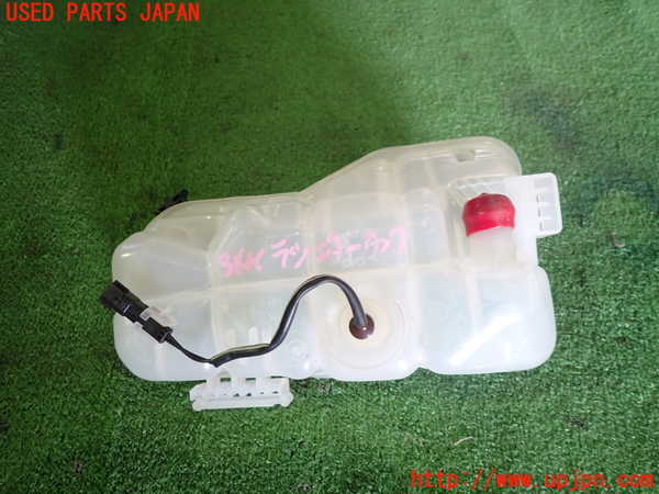 1UPJ-31412410]ボルボ・V40(MB4154T)ラジエータータンク 中古_m0002.jpg