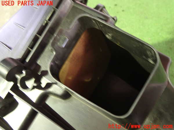 1UPJ-31412560]ボルボ・V40(MB4154T)エアクリーナーボックス 中古_m0002.jpg