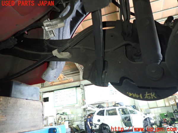 1UPJ-31414300]ボルボ・V40(MB4154T)右リアナックルハブ 中古_m0001.jpg