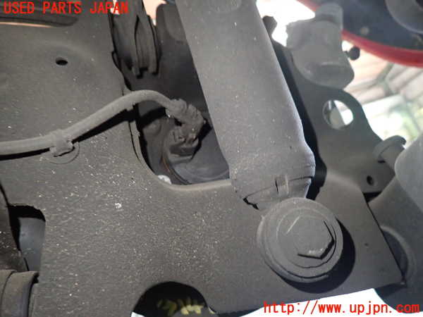 1UPJ-31414300]ボルボ・V40(MB4154T)右リアナックルハブ 中古_m0002.jpg