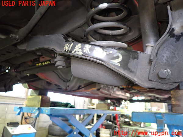 1UPJ-31415205]ボルボ・V40(MB4154T)右リアロアアーム2 中古_m0001.jpg