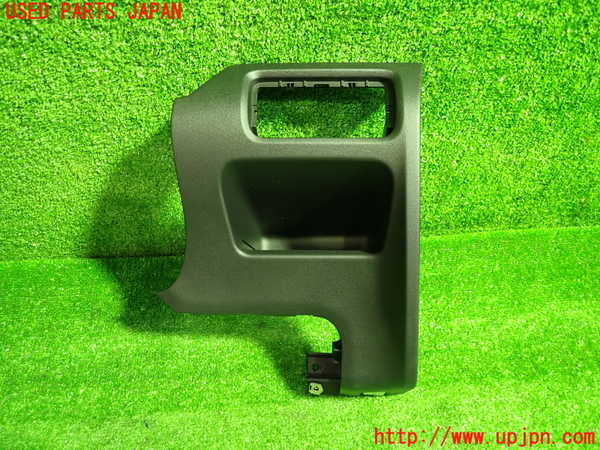1UPJ-31417841]ボルボ・V40(MB4154T)小物入れ1 中古_m0001.jpg