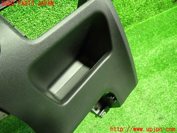 1UPJ-31417841]ボルボ・V40(MB4154T)小物入れ1 中古_m0002.jpg