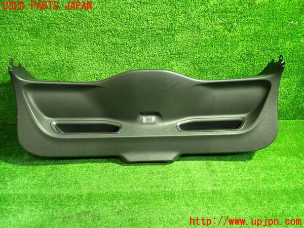 1UPJ-31411578]ボルボ・V40(MB4154T)バックドア内張り 中古_m0001.jpg