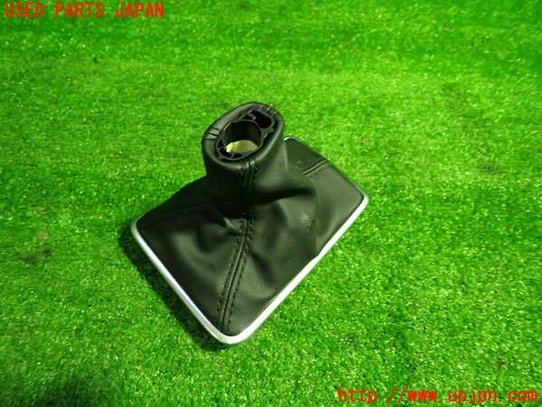 1UPJ-31417575]ボルボ・V40(MB4154T)シフトブーツ 中古_m0002.jpg